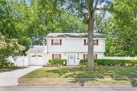37 Diggs Dr, Hampton, VA 23666 photo 6