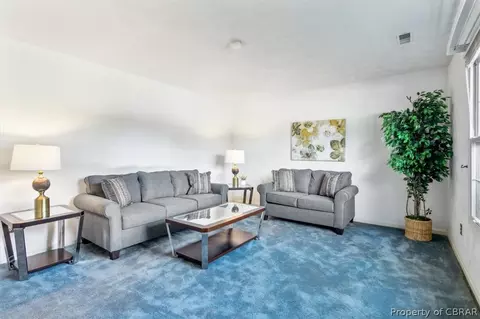 37 Diggs Dr, Hampton, VA 23666 photo 3