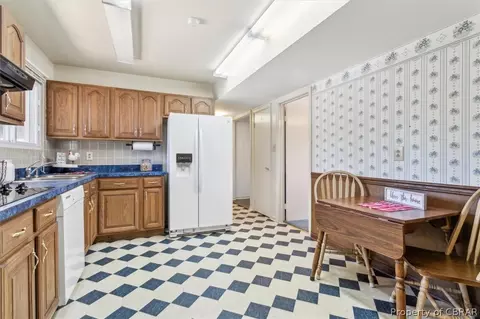 37 Diggs Dr, Hampton, VA 23666 photo 20