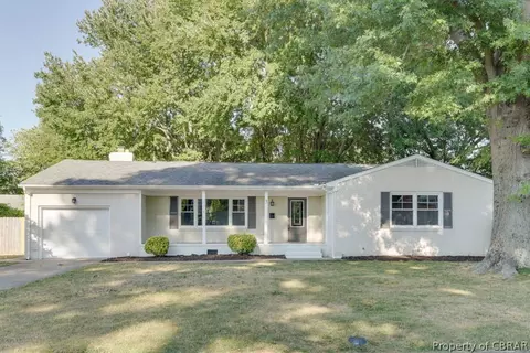 3 Hankins Dr, Hampton, VA 23669 photo 2