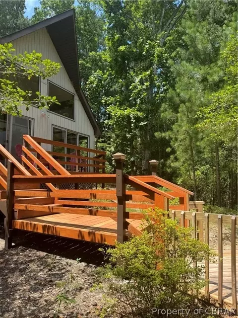 7880 Paynes Landing Rd, Gloucester, VA 23061