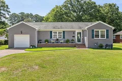 212 Anne Burras Ln, Newport News, VA 23606