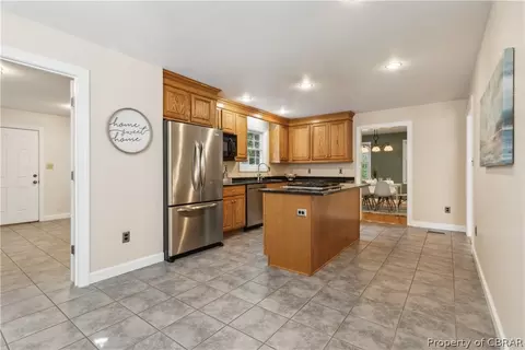 5526 Echo Ln, Gloucester, VA 23061 photo 13