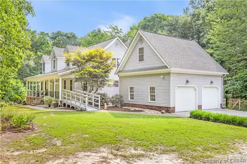 5526 Echo Ln, Gloucester, VA 23061 photo 2