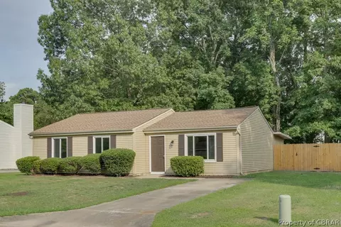 516 Ashwood Dr, Newport News, VA 23602