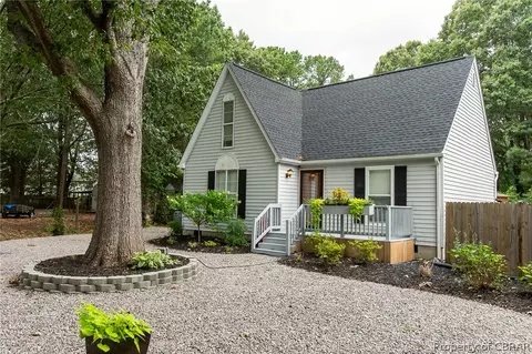 7075 Mackenzies Run, Hayes, VA 23072