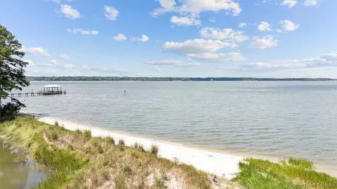 1635 Tyndall Point Rd, Gloucester Point, VA 23062 photo 48
