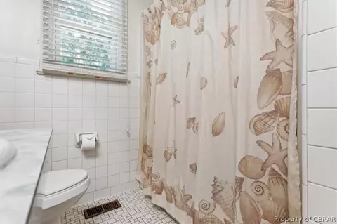 1635 Tyndall Point Rd, Gloucester Point, VA 23062 photo 26