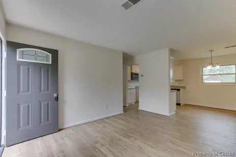 437 Fox Hill Rd, Hampton, VA 23669 photo 7