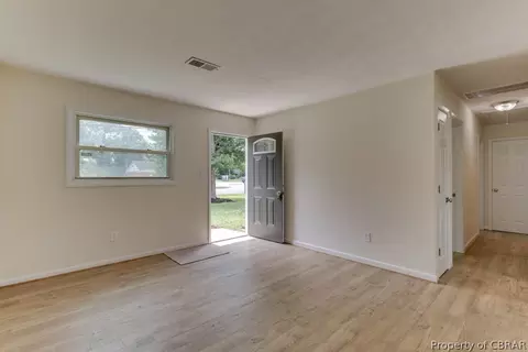 437 Fox Hill Rd, Hampton, VA 23669 photo 8