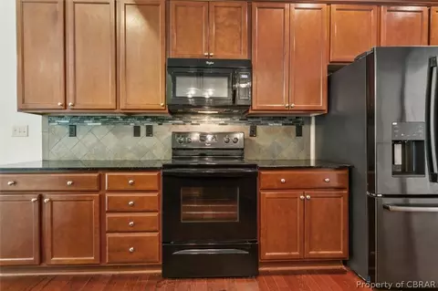 77 Manilla Ln, Hampton, VA 23669 photo 15