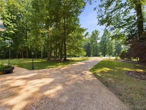 7793 John Tyler Dr, Gloucester, VA 23061 photo 5