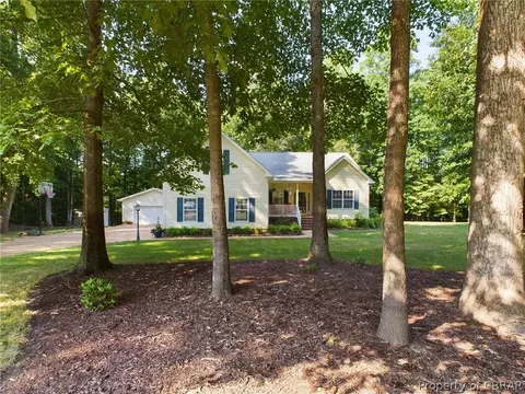 7793 John Tyler Dr, Gloucester, VA 23061 photo 3