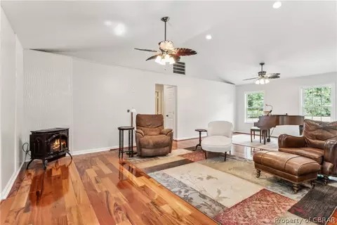 6925 Deerfield Ln, Gloucester, VA 23061 photo 26