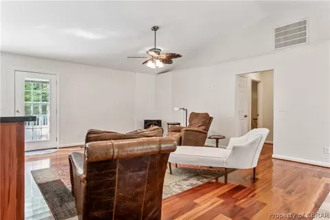 6925 Deerfield Ln, Gloucester, VA 23061 photo 22