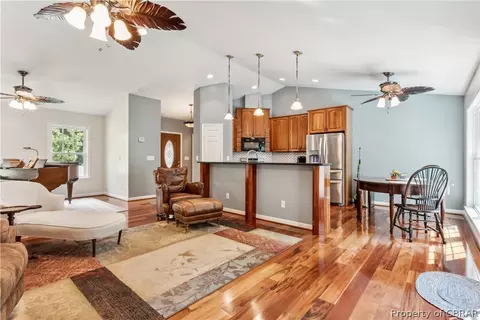 6925 Deerfield Ln, Gloucester, VA 23061 photo 25