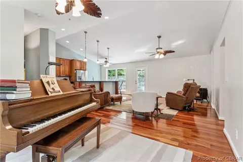 6925 Deerfield Ln, Gloucester, VA 23061 photo 24