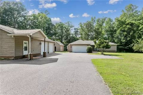 6925 Deerfield Ln, Gloucester, VA 23061 photo 44