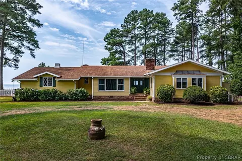 449 Brightwaters Dr, White Stone, VA 22578