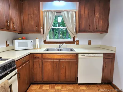 7249 Deer Run Dr, Gloucester, VA 23061 photo 12