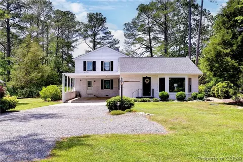 1206 New Point Comfort Hwy, Mathews, VA 23109