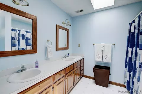 9563 Cuba Rd, Hayes, VA 23072 photo 14