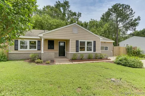 1798 Newton Rd, Hampton, VA 23663 photo 3