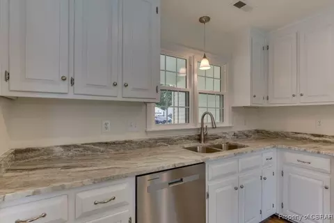 2 Critzos Ct, Hampton, VA 23669 photo 17