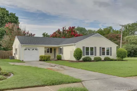 2 Critzos Ct, Hampton, VA 23669