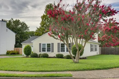 2 Critzos Ct, Hampton, VA 23669 photo 3