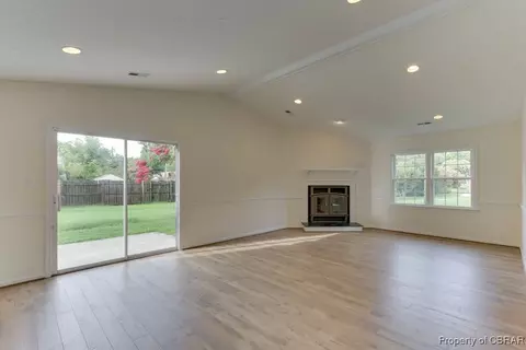 2 Critzos Ct, Hampton, VA 23669 photo 7