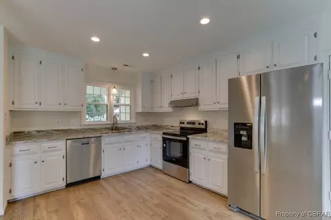 2 Critzos Ct, Hampton, VA 23669 photo 16
