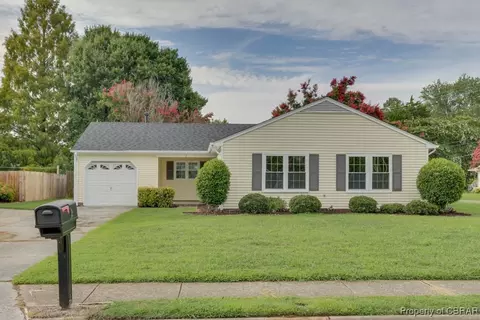 2 Critzos Ct, Hampton, VA 23669 photo 2