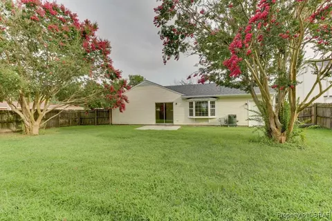2 Critzos Ct, Hampton, VA 23669 photo 31