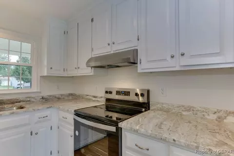 2 Critzos Ct, Hampton, VA 23669 photo 18
