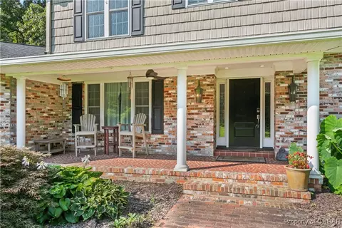 9300 Marlfield Rd, Gloucester, VA 23061 photo 4