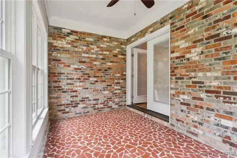 9300 Marlfield Rd, Gloucester, VA 23061 photo 17