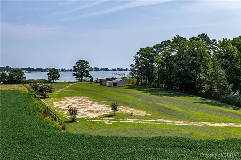 1191 Cowart Rd, Lottsburg, VA 22511