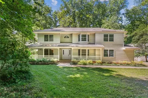 5346 Dogwood Forest Dr, Gloucester, VA 23061