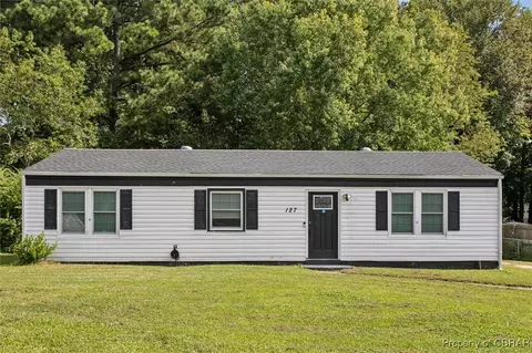 127 Walnut Dr, Yorktown, VA 23690
