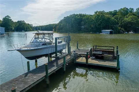 747 Blue Barn Rd, Wake, VA 23176 photo 9