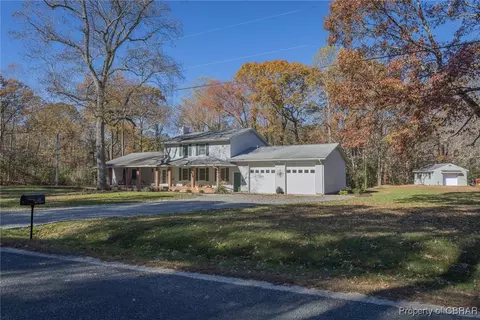 425 Pine Crest Dr, Heathsville, VA 22473