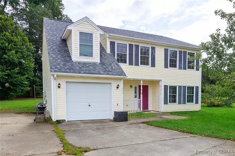238 Oakwood Dr, Surry, VA 23883