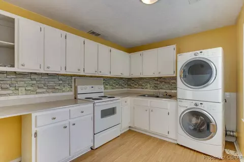 113 Tucker Ln, Hampton, VA 23669 photo 17