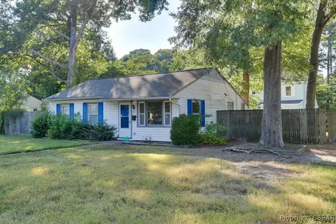 113 Tucker Ln, Hampton, VA 23669 photo 3