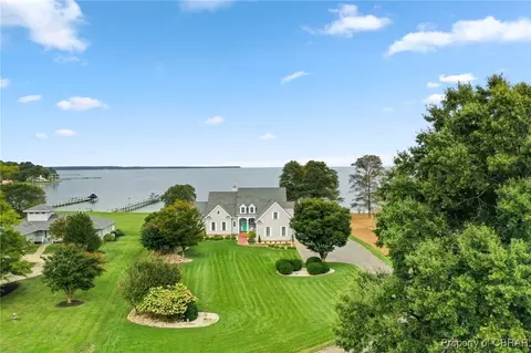 118 Fitchett Dr, White Stone, VA 22578