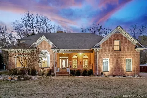 1318 Showalter Rd, Yorktown, VA 23692