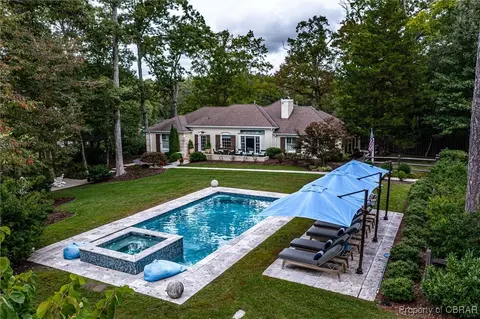 378 Holly Haven Rd, Weems, VA 22576