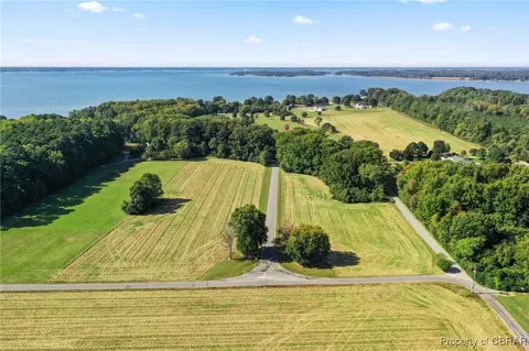 625 Benson Rd, Weems, VA 22576 photo 11
