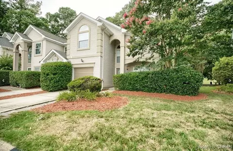 927 Backspin Ct, Newport News, VA 23602